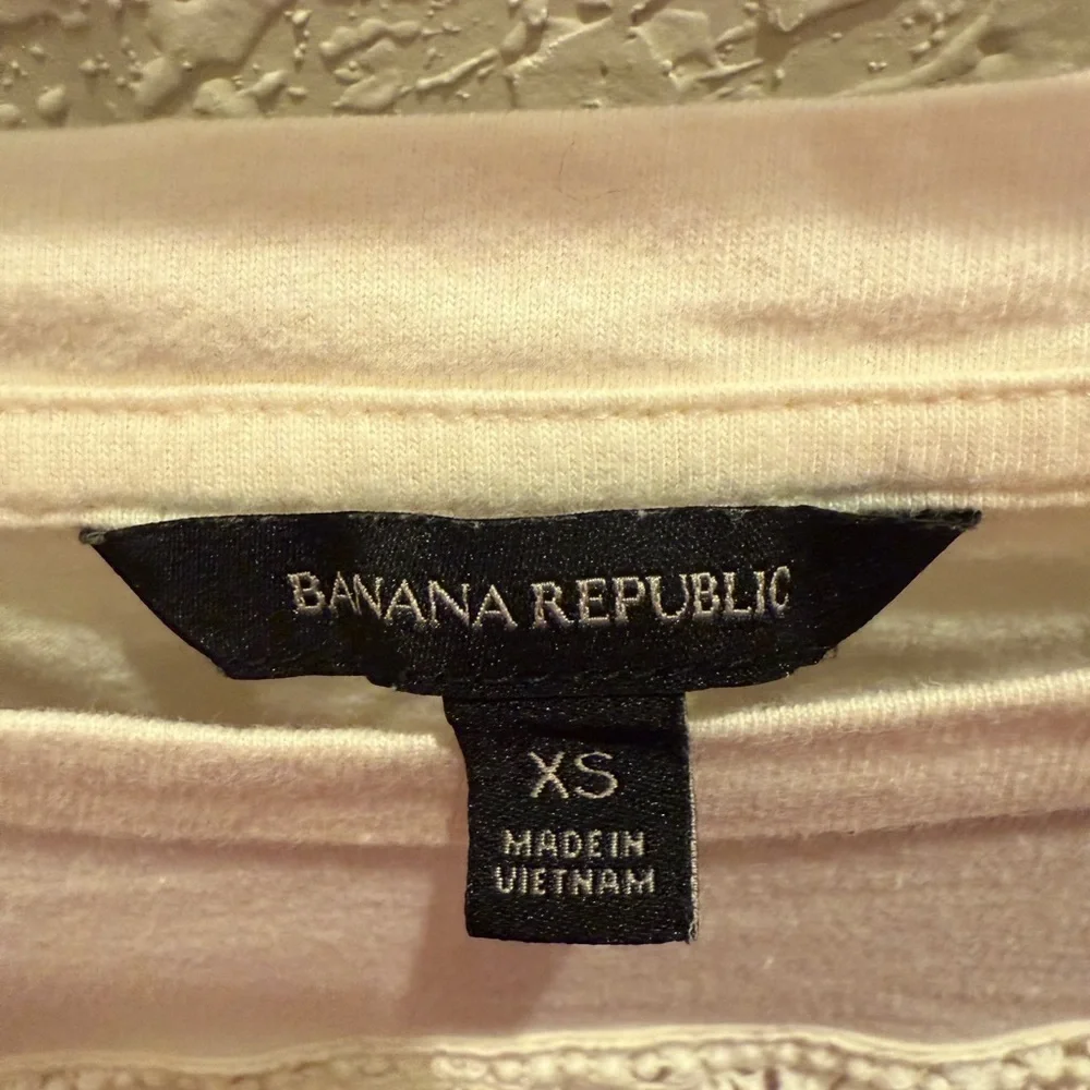 Banana Republic Elegant Cream Lace Sleeve Women's Top Size XS